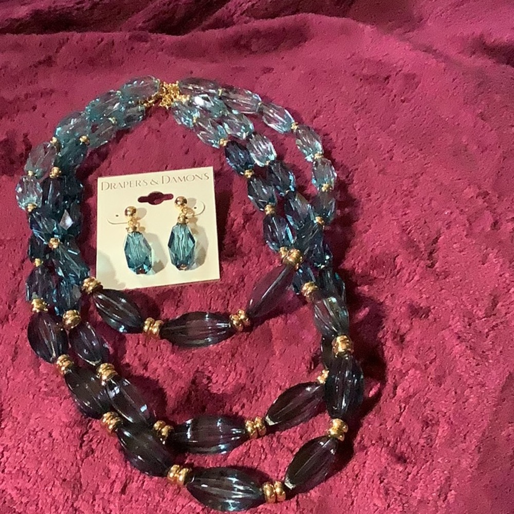 Drapers and Damon’s 3 strand necklace
